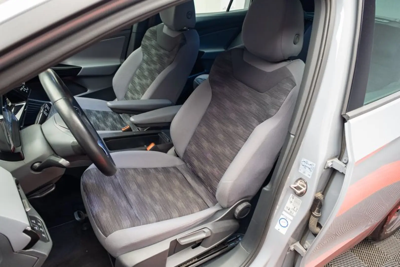 Volkswagen ID.4 PURE/Predare leasing