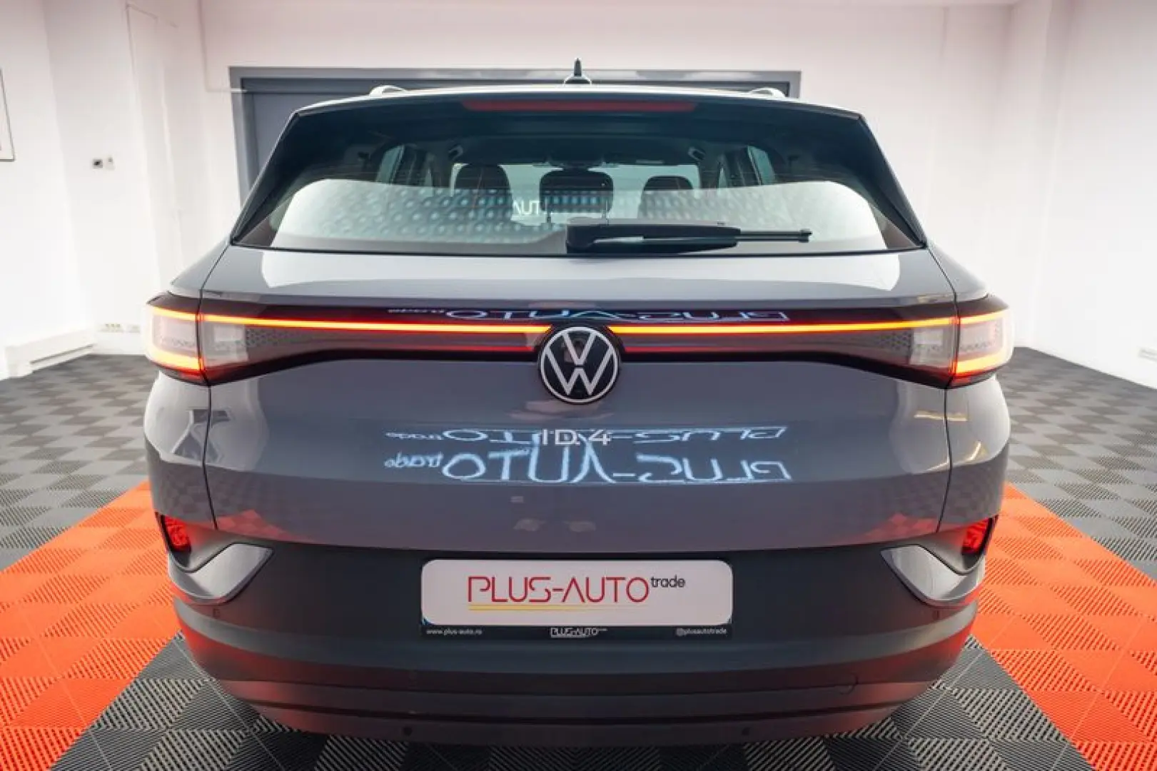 Volkswagen ID.4 PURE/Predare leasing