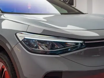 Volkswagen ID.4 PURE/Predare leasing