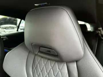 X6 xDr40i M Sport M-Seats Sitzkl HiFi Shadow 22