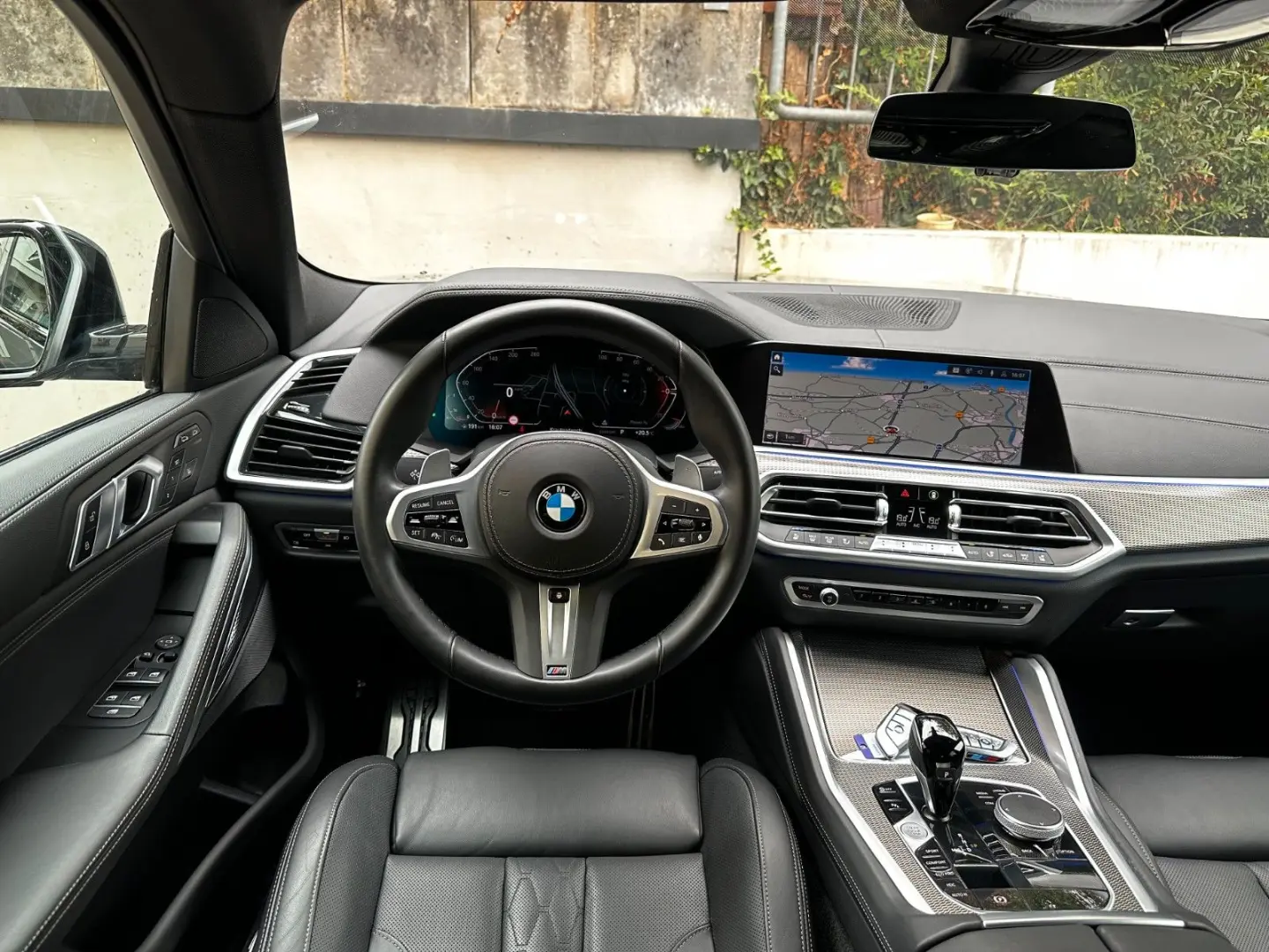 X6 xDr40i M Sport M-Seats Sitzkl HiFi Shadow 22
