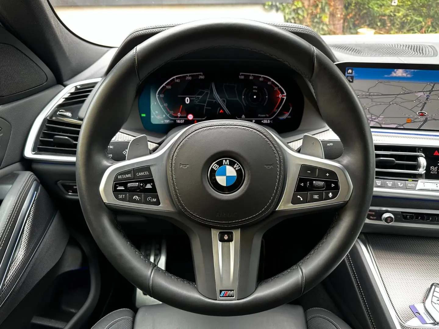 X6 xDr40i M Sport M-Seats Sitzkl HiFi Shadow 22