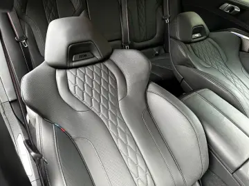 X6 xDr40i M Sport M-Seats Sitzkl HiFi Shadow 22