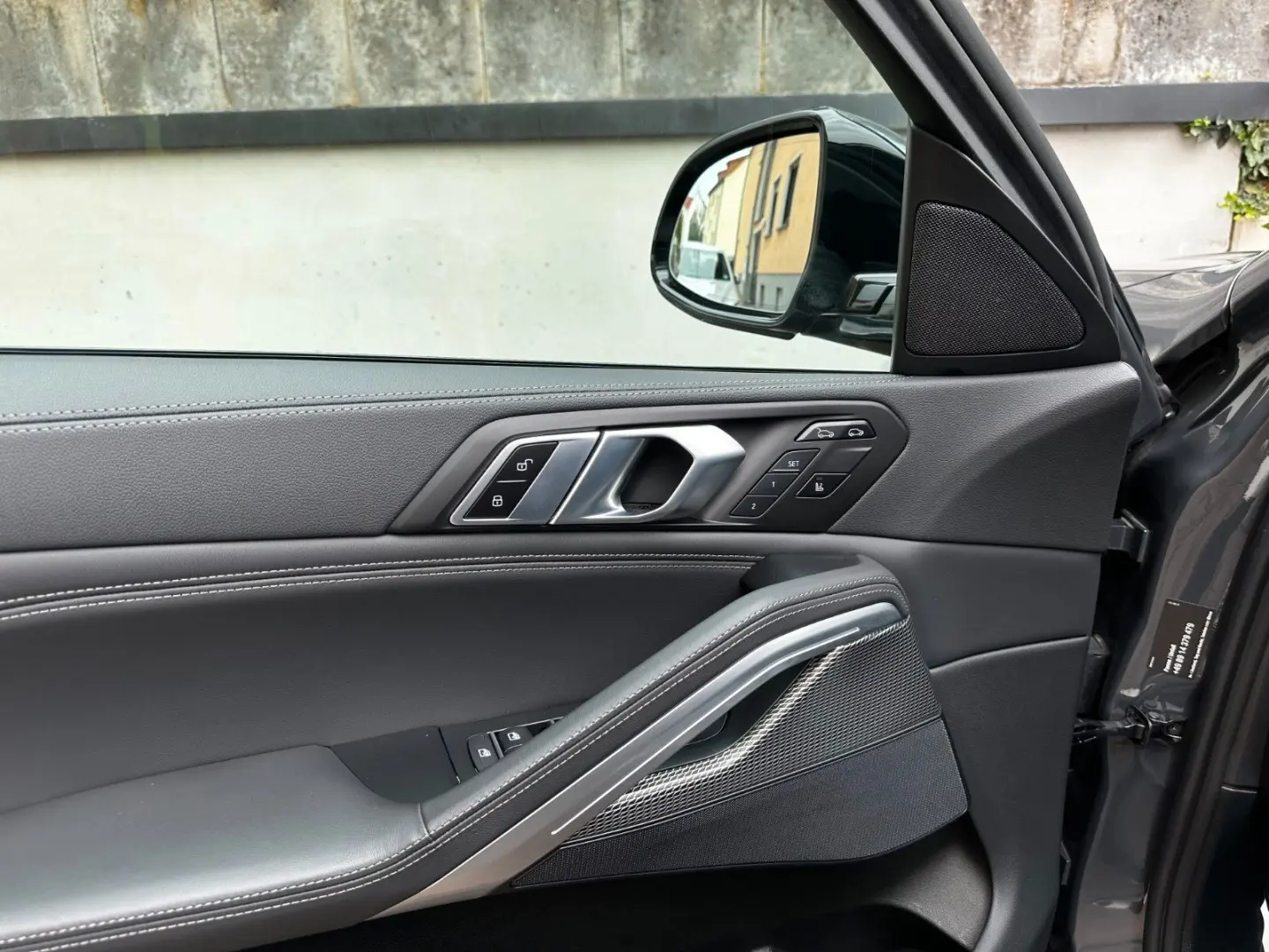 X6 xDr40i M Sport M-Seats Sitzkl HiFi Shadow 22
