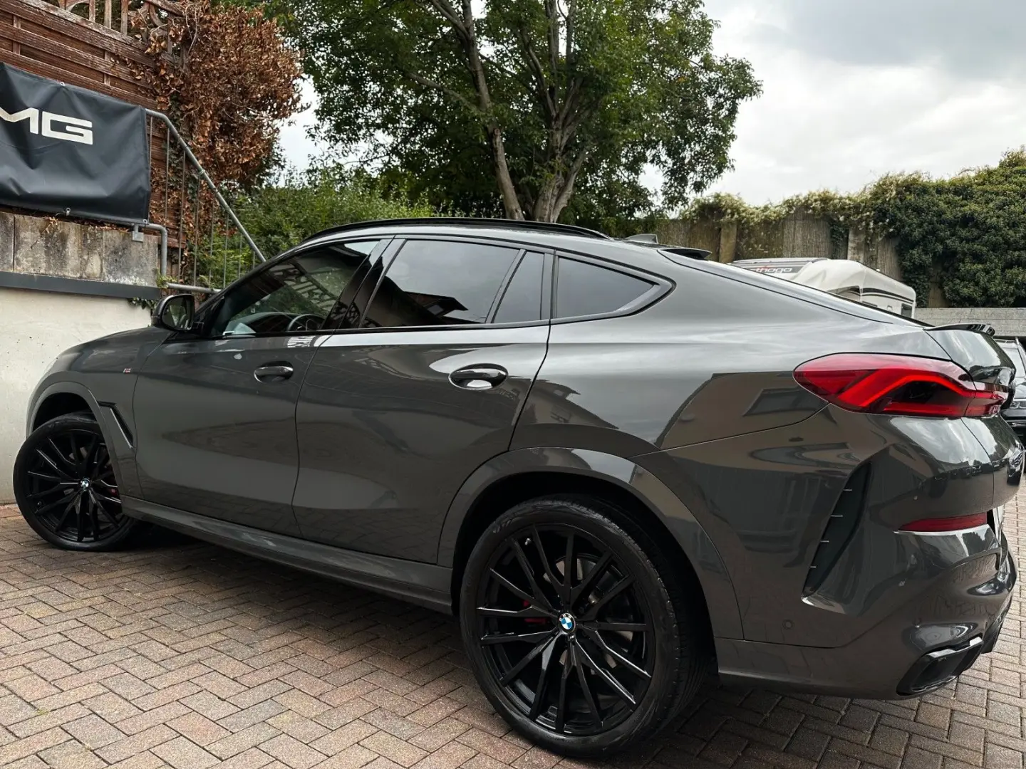 X6 xDr40i M Sport M-Seats Sitzkl HiFi Shadow 22