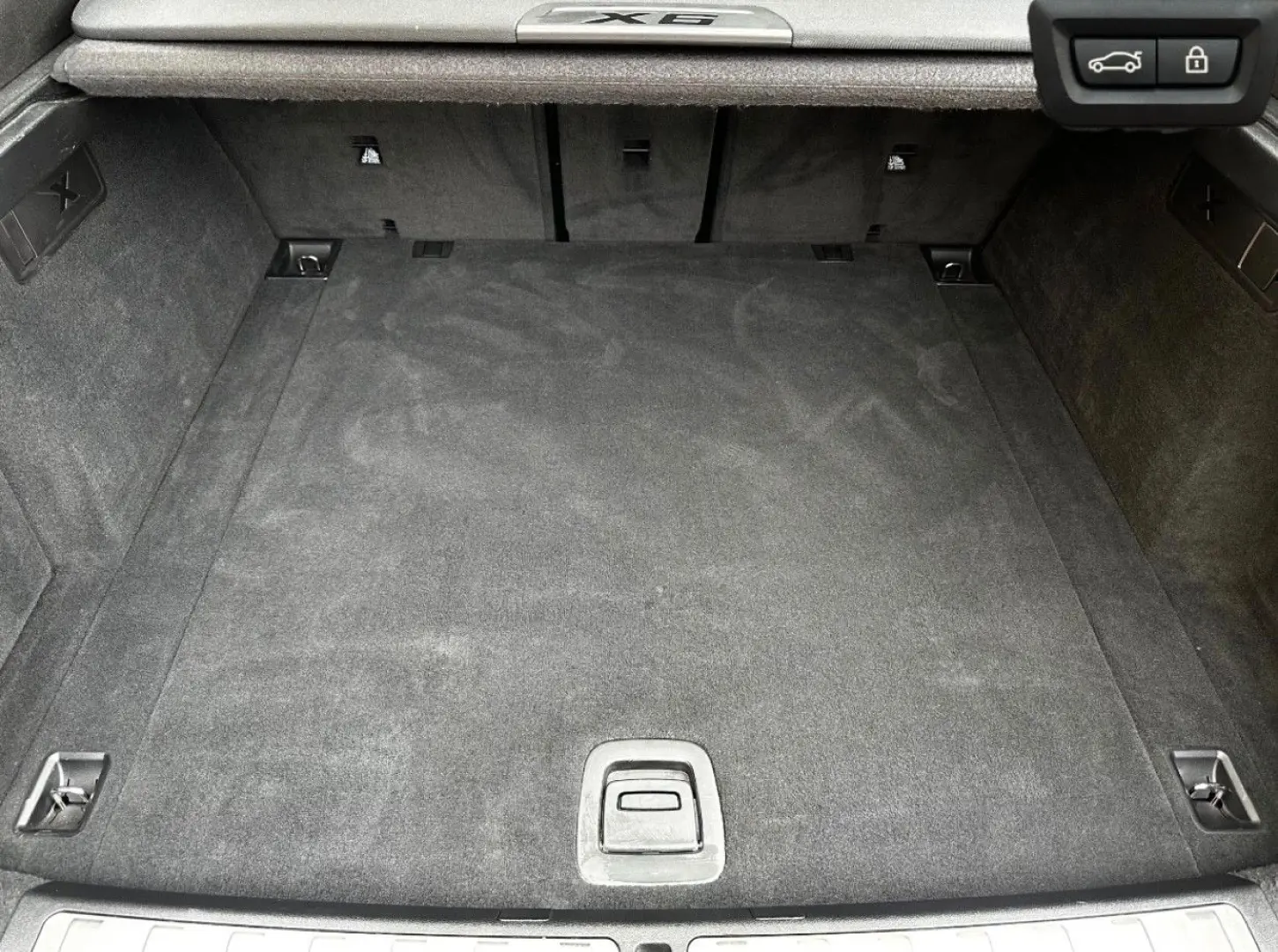 X6 xDr40i M Sport M-Seats Sitzkl HiFi Shadow 22
