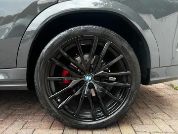 X6 xDr40i M Sport M-Seats Sitzkl HiFi Shadow 22