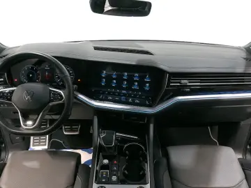 Touareg 3.0 TSI R-Line 4Motion*LUFT*AHK*HUD*STDH