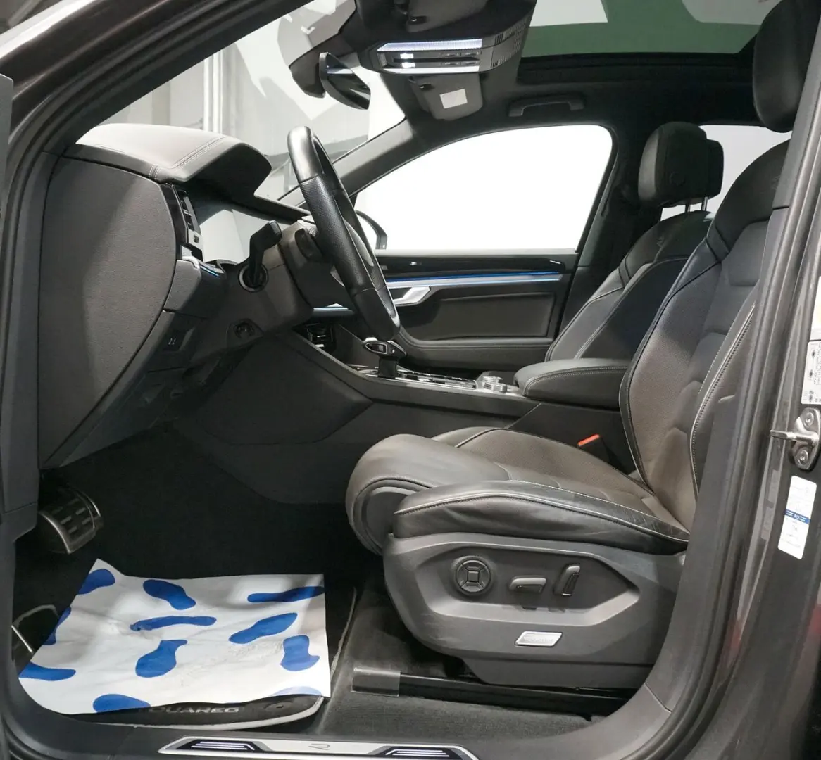 Touareg 3.0 TSI R-Line 4Motion*LUFT*AHK*HUD*STDH