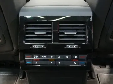 Touareg 3.0 TSI R-Line 4Motion*LUFT*AHK*HUD*STDH