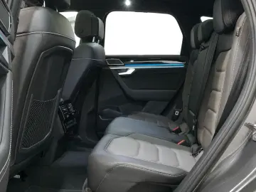 Touareg 3.0 TSI R-Line 4Motion*LUFT*AHK*HUD*STDH