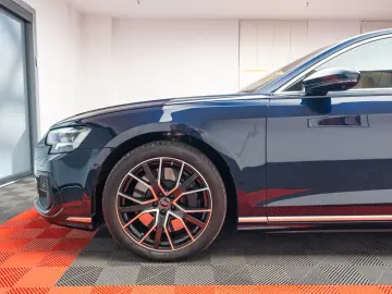 AUDI A8 60TFSI E-Tron Quattro
