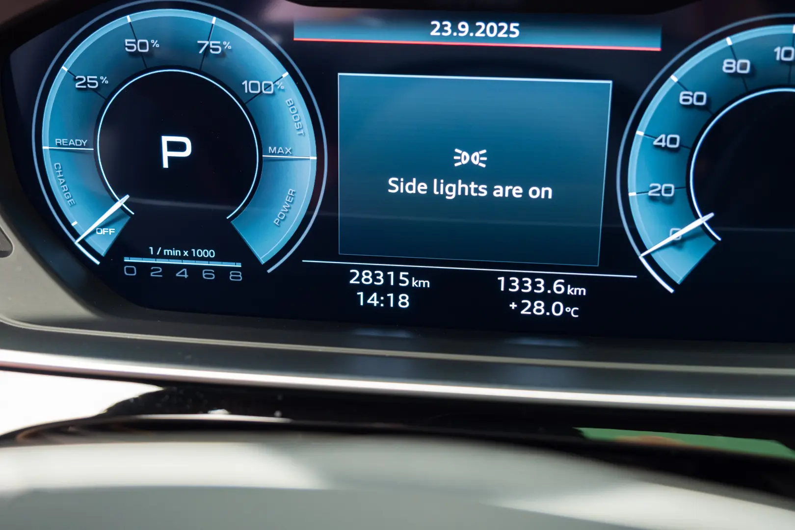 AUDI A8 60TFSI E-Tron Quattro