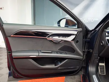 AUDI A8 60TFSI E-Tron Quattro