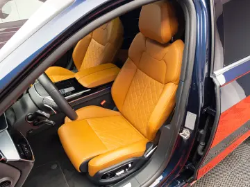 AUDI A8 60TFSI E-Tron Quattro