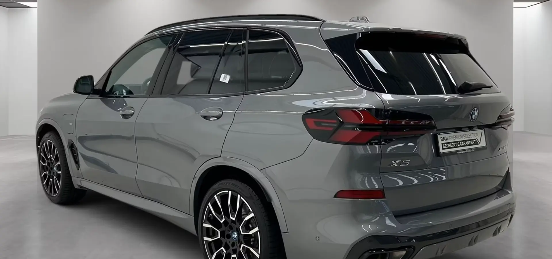 BMW X5 xDrive50e M Sport AHK Harman