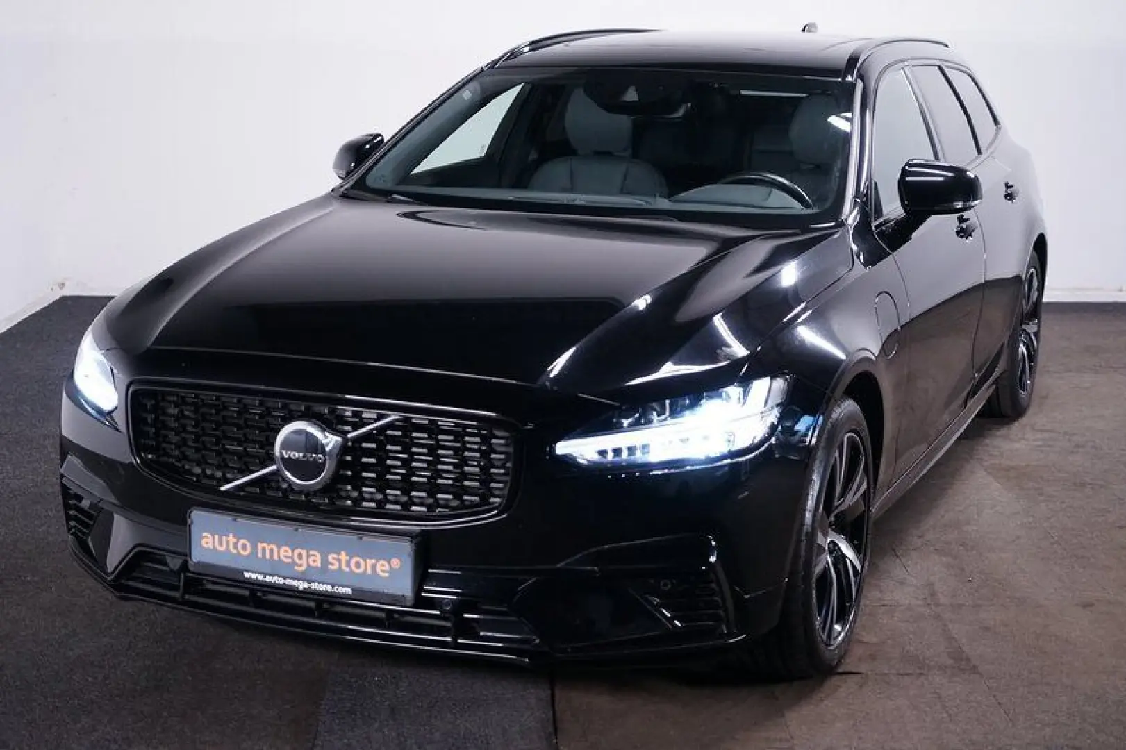 V90 2.0 T6 Recharge R-Design AWD Geartronic*AHK*