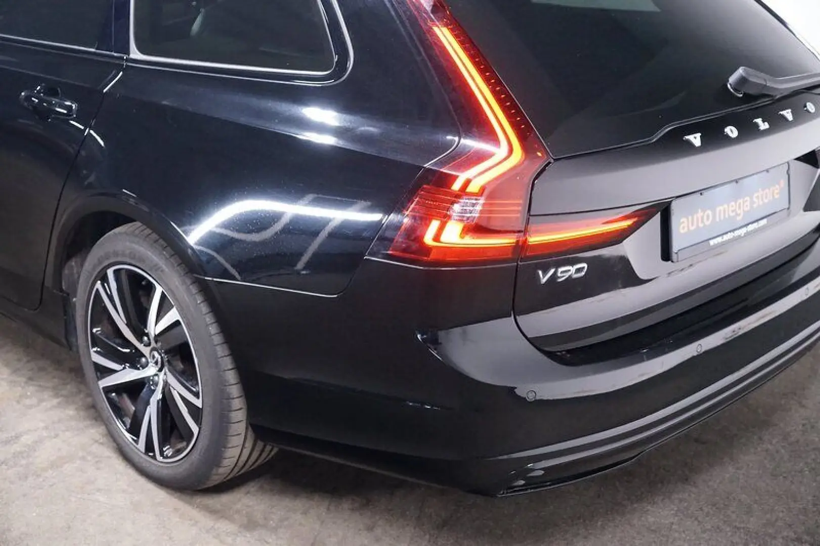 V90 2.0 T6 Recharge R-Design AWD Geartronic*AHK*