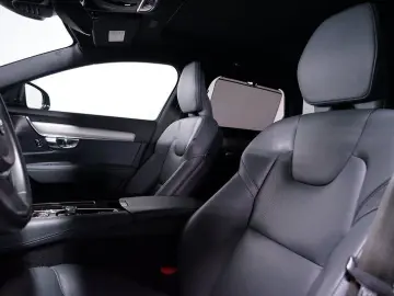V90 2.0 T6 Recharge R-Design AWD Geartronic*AHK*