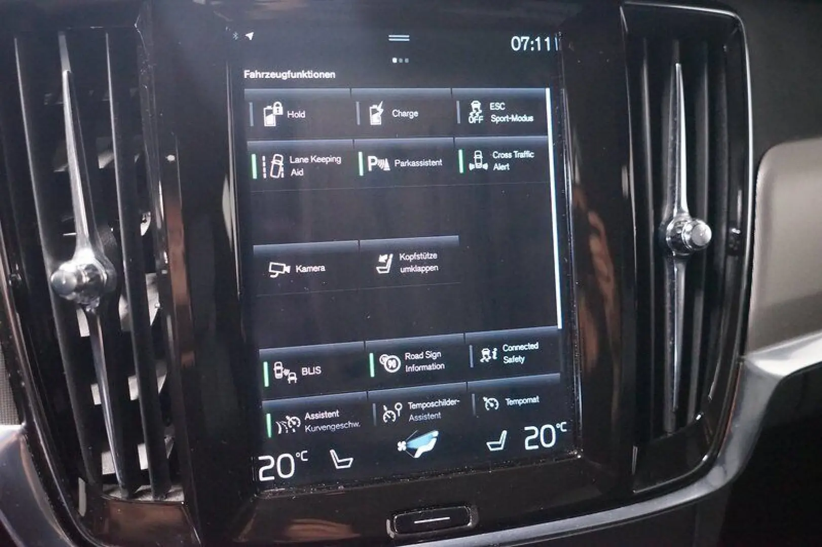 V90 2.0 T6 Recharge R-Design AWD Geartronic*AHK*