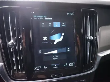 V90 2.0 T6 Recharge R-Design AWD Geartronic*AHK*