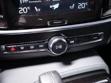 V90 2.0 T6 Recharge R-Design AWD Geartronic*AHK*