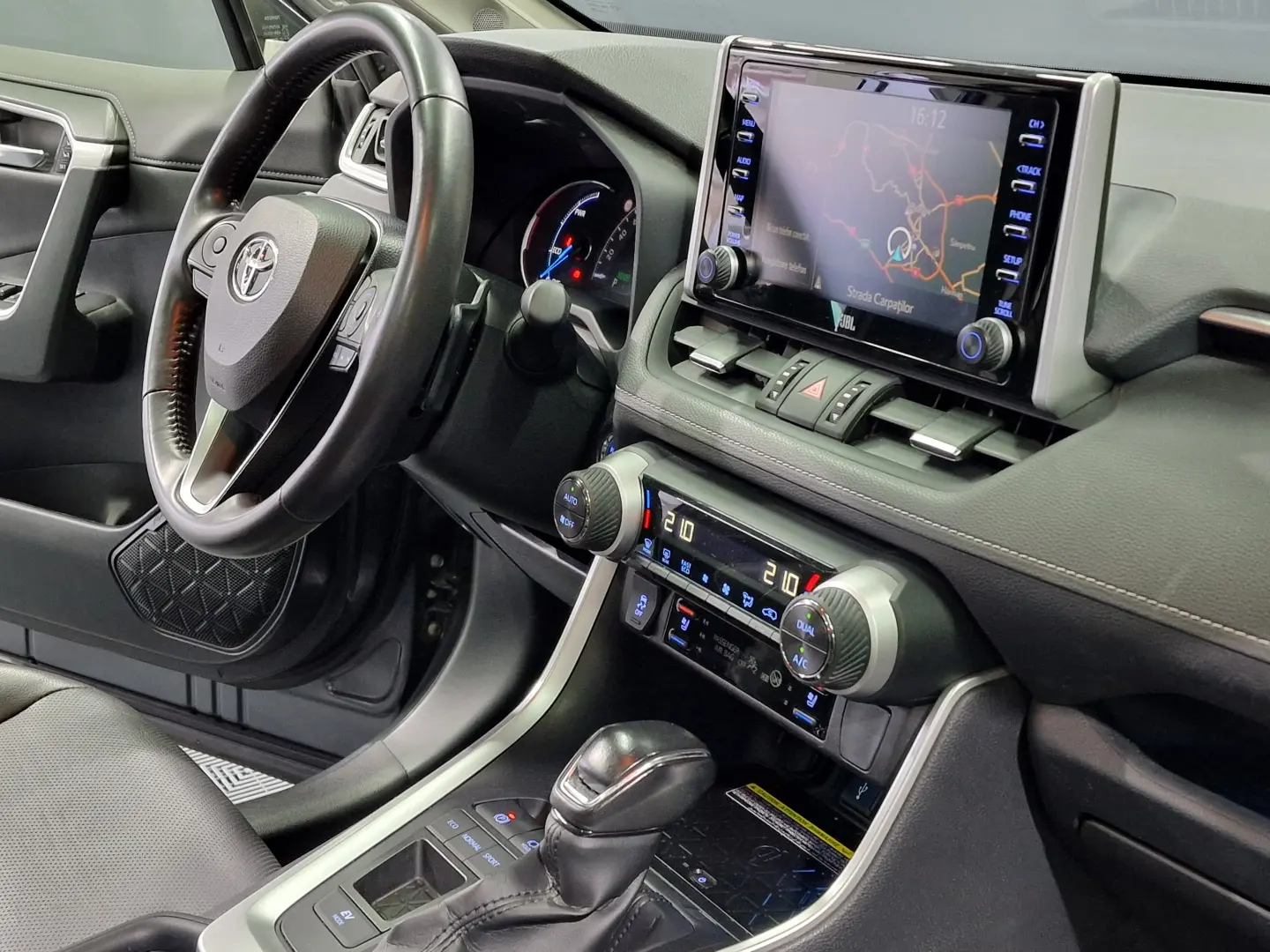 Toyota RAV4 2.5 VVT-i Hybrid Premium Plus E-CVT 5d