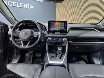 Toyota RAV4 2.5 VVT-i Hybrid Premium Plus E-CVT 5d