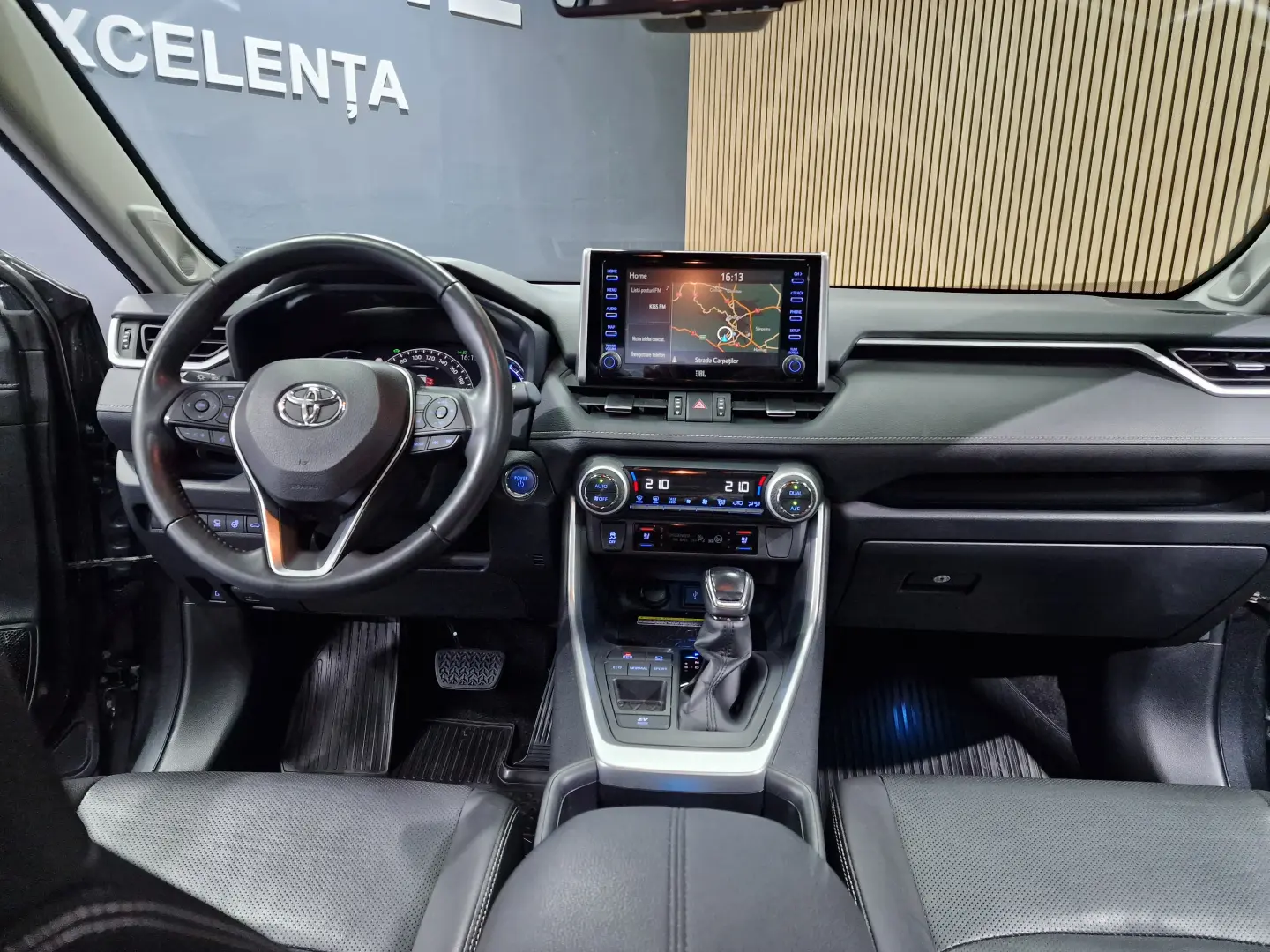 Toyota RAV4 2.5 VVT-i Hybrid Premium Plus E-CVT 5d