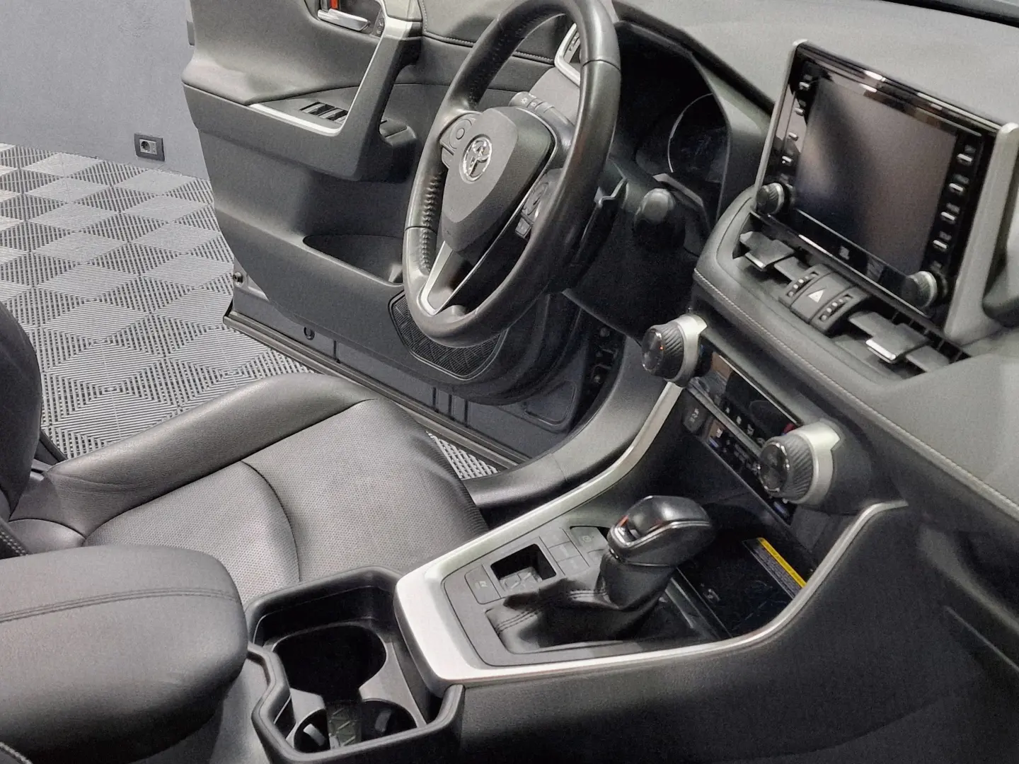 Toyota RAV4 2.5 VVT-i Hybrid Premium Plus E-CVT 5d