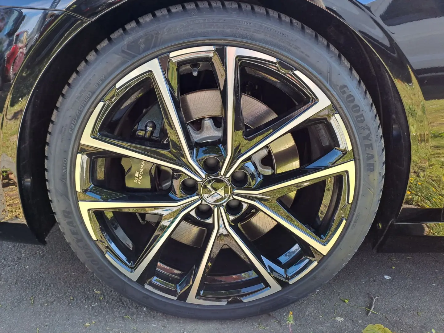 DS Automobiles DS9 E-Tense Hybrid 360 (Plug-In) Rivoli+