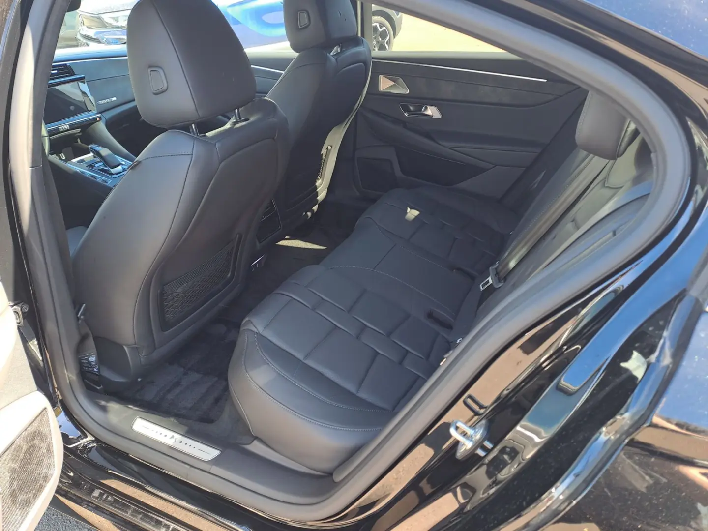 DS Automobiles DS9 E-Tense Hybrid 360 (Plug-In) Rivoli+