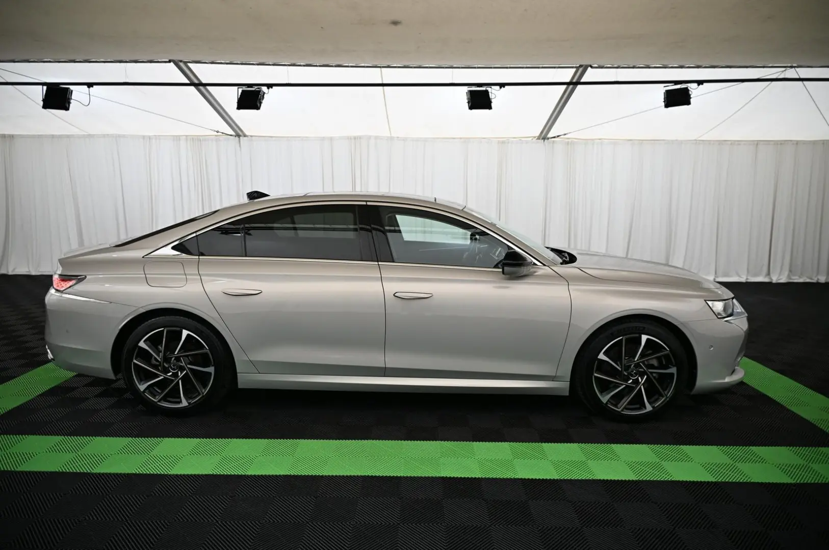 DS Automobiles DS9 1.6 E-Tense 250 OPERA