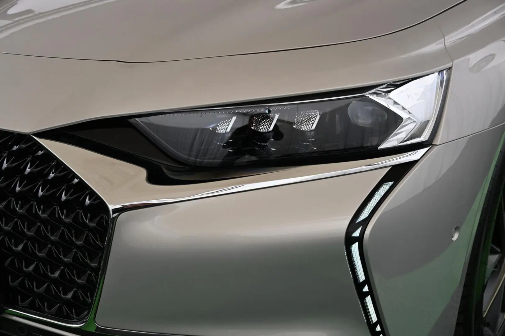 DS Automobiles DS9 1.6 E-Tense 250 OPERA