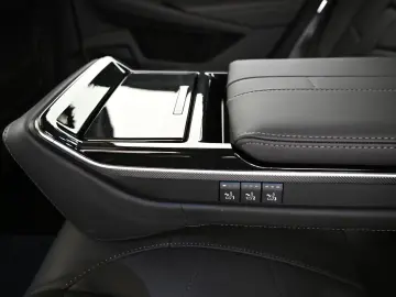 DS Automobiles DS9 1.6 E-Tense 250 OPERA