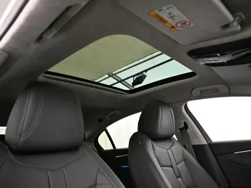 DS Automobiles DS9 1.6 E-Tense 250 OPERA