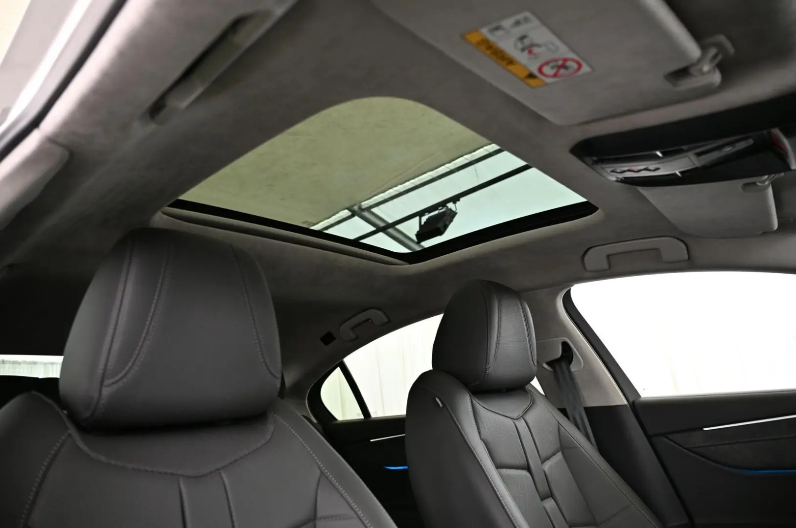 DS Automobiles DS9 1.6 E-Tense 250 OPERA