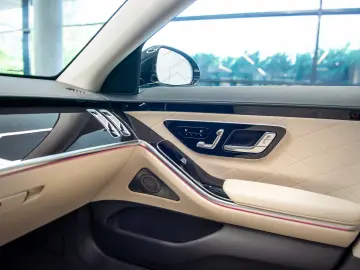 Mercedes-Benz Clasa S 400d 4Matic AMG Line