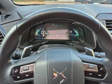 DS 7 Crossback HYBRID 1.6 E-TENSE 291cv RIVOLI !
