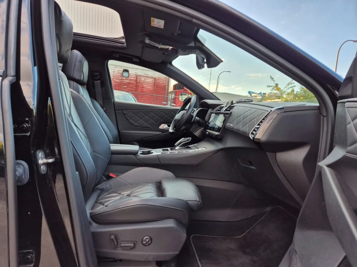 DS 7 Crossback HYBRID 1.6 E-TENSE 291cv RIVOLI !