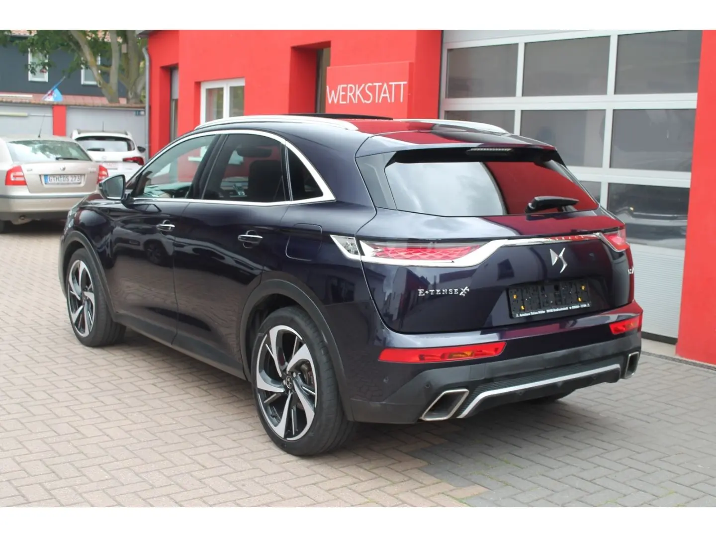 DS Automobiles DS7 E-Tense 4x4 Opera