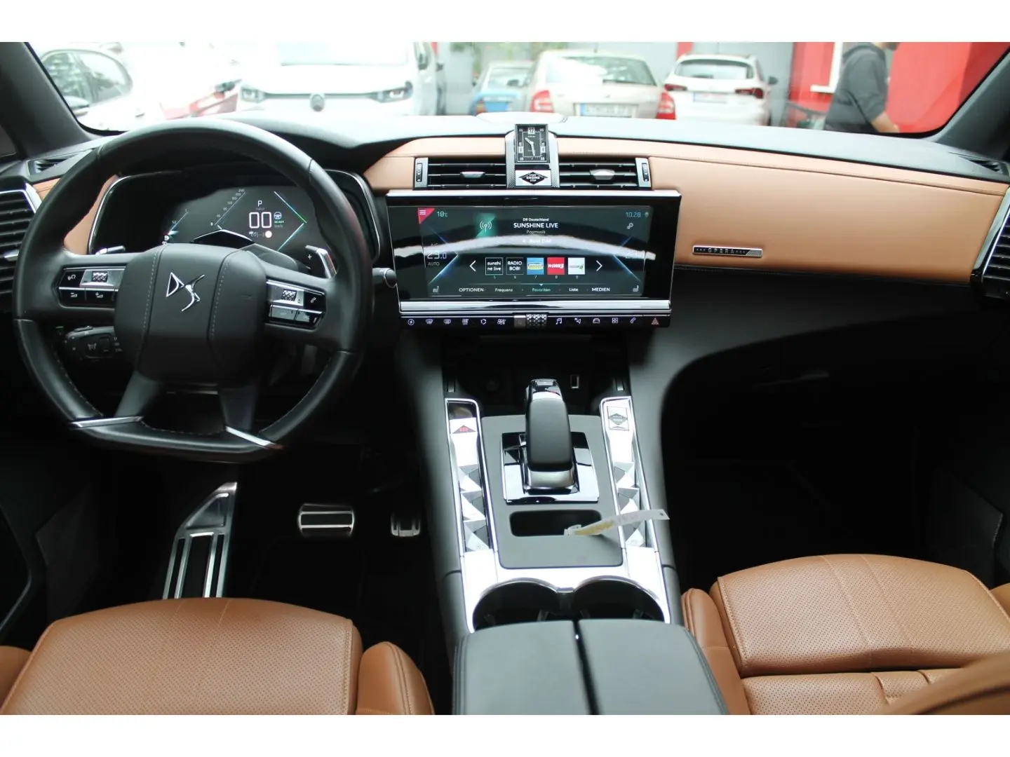 DS Automobiles DS7 E-Tense 4x4 Opera