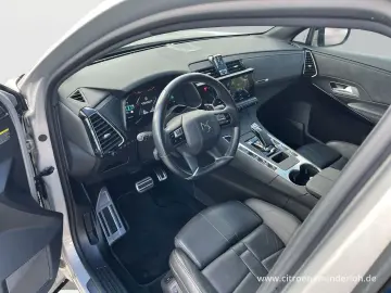 DS Automobiles  DS7 Crossback E-Tense 4x4 Louvre