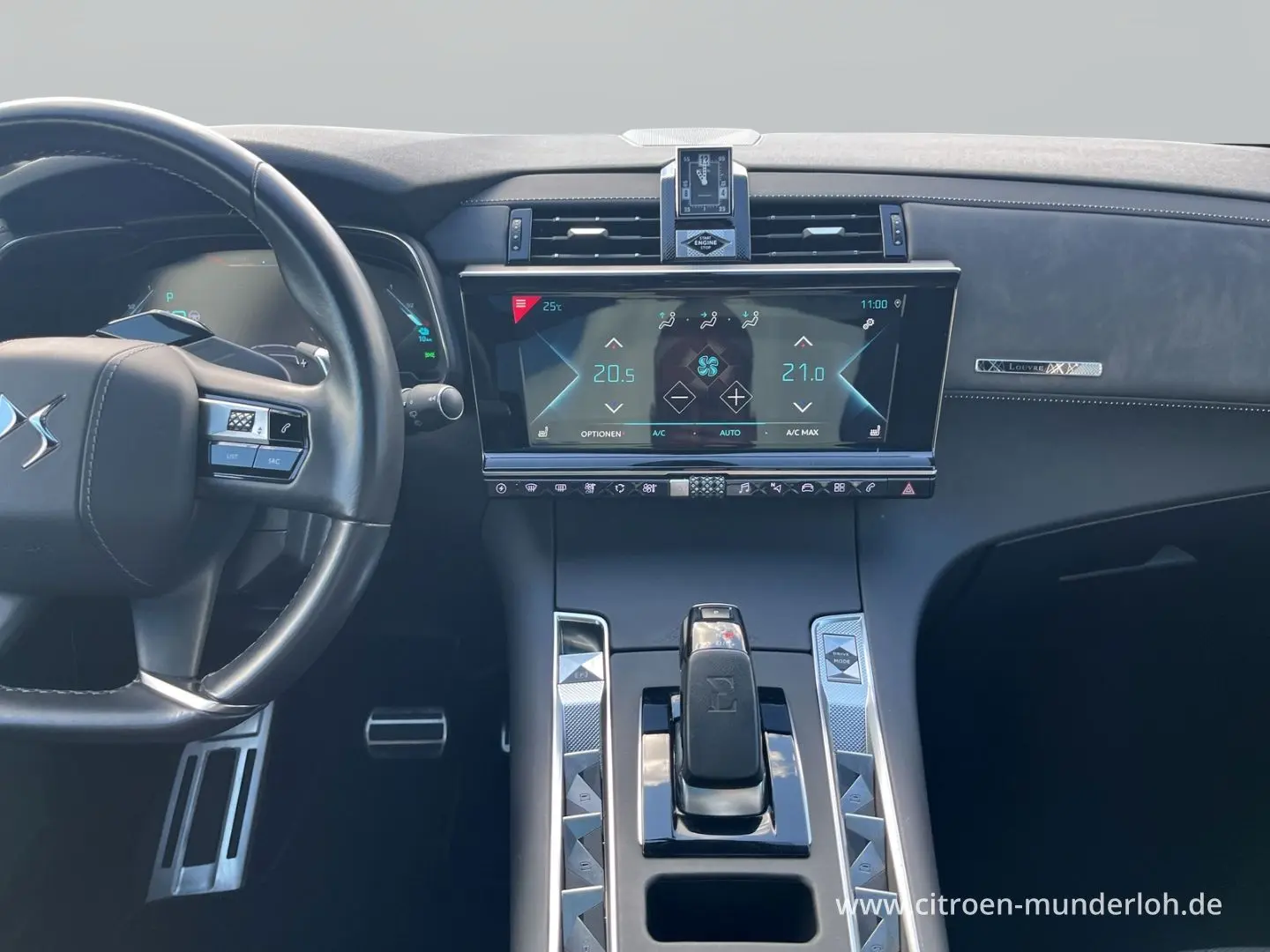 DS Automobiles  DS7 Crossback E-Tense 4x4 Louvre