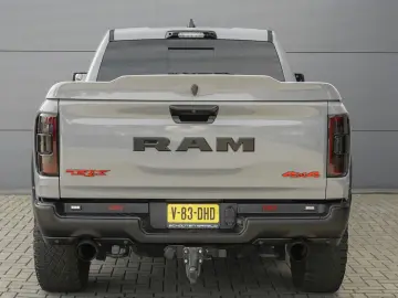 Dodge RAM Ram 1500 6.2 V8 TRX Crew Cab  LPG Pano