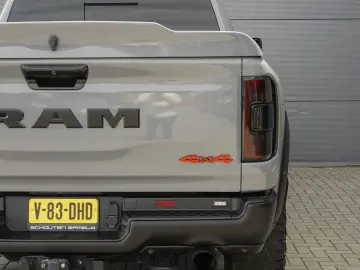 Dodge RAM Ram 1500 6.2 V8 TRX Crew Cab  LPG Pano