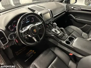 Porsche Cayenne 3.0 L
