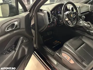 Porsche Cayenne 3.0 L