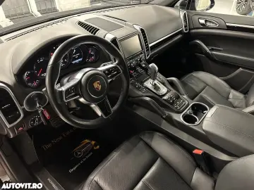 Porsche Cayenne 3.0 L