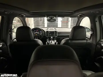 Porsche Cayenne 3.0 L